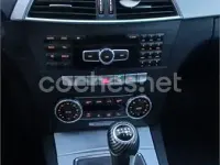 Usado Mercedes C200 Avantgarde 136 CV (100 kW) 2011 Negro Berlina