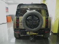 Usado Land Rover Defender SE 249 HP (183 kW) 2022 Castanho SUV