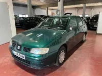 Usado Seat Cordoba Stella 68 CV (50 kW) 2001 Verde Berlina
