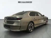 Usado BMW i7 Comfort Edition 400 kW (544 CV) 2024 Beige Berlina