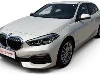Usado BMW 118 Comfort Edition 136 CV (100 kW) 2021 Blanco