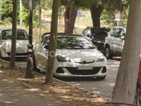 Usado Opel Astra GTC OPC 280 CV (205 kW) 2014 Blanco Berlina