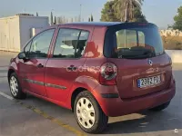 Usado Renault Modus Authentique 85 CV (62 kW) 2007 Rojo Monovolumen