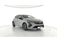 Usado Renault Clio V Techno 100 CV (73 kW) 2025 Gris / plata Berlina