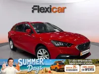 Usado Seat Leon ST Style 131 CV (96 kW) 2021 Rojo Familiar