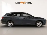 Usado Seat Leon Style 116 CV (85 kW) 2025 Gris / plata Familiar