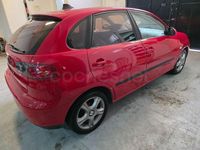 Usado Seat Ibiza 75 CV (55 kW) 2003 Rojo Utilitario