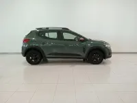 Usado Dacia Sandero Extreme 100 CV (73 kW) 2025 Verde Berlina