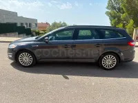 Usado Ford Mondeo Limited 115 CV (84 kW) 2014 Gris / plata Familiar