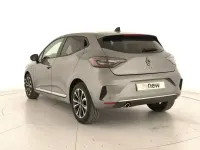 Usado Renault Clio V Techno 90 CV (66 kW) 2024 Gris / plata Berlina