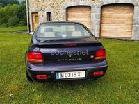 Usado Chrysler Stratus 161 CV (118 kW) 1999 Violeta / lila Berlina