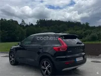 Usado Volvo XC40 Momentum 163 CV (119 kW) 2021 Negro SUV