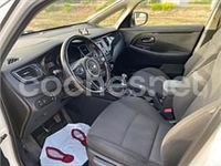 Usado Kia Carens 115 CV (84 kW) 2014 Blanco Monovolumen