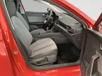 Usado Seat Leon Style 110 CV (80 kW) 2023 Rojo