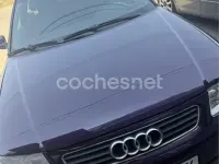 Usado Audi A3 Attraction 130 CV (95 kW) 2002 Violeta / lila Utilitario