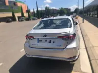 Usado Toyota Corolla Active 125 CV (91 kW) 2020 Gris Berlina