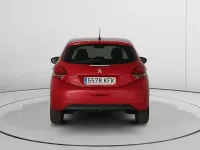 Usado Peugeot 208 Style 99 CV (72 kW) 2017 Rojo Utilitario