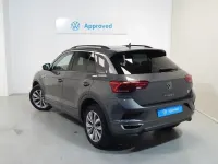 Usado VW T-Roc Advance 110 CV (80 kW) 2022 Gris SUV