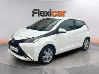 Usado Toyota Aygo X-cite 72 CV (52 kW) 2018 Blanco Utilitario