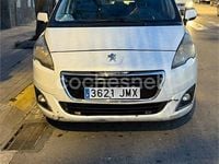 Usado Peugeot 5008 Allure 120 CV (88 kW) 2016 Blanco Monovolumen