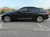 Usado BMW 318 Comfort Edition 143 CV (105 kW) 2015 Marrón Berlina