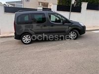 Usado Peugeot Partner Tepee Active 100 CV (73 kW) 2016 Gris / plata Monovolumen