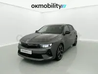 Usado Opel Astra 130 CV (95 kW) 2023 Gris / plata Berlina