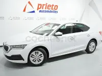Usado Skoda Octavia Ambition 115 CV (84 kW) 2023 Blanco Berlina