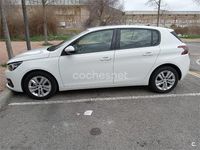 Usado Peugeot 308 Active 100 CV (73 kW) 2021 Blanco Berlina