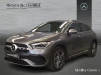 Usado Mercedes GLA180 AMG line 136 CV (100 kW) 2022 Mountaingrau  met. SUV
