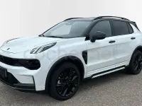 Begagnad Lynk & Co 01 276 HK (202 kW) 2025 Vit SUV