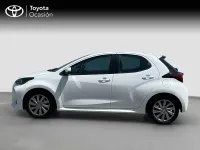 Usado Toyota Yaris Active 116 CV (85 kW) 2022 Blanco Utilitario