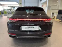 Usado Porsche Panamera 4 Platinum Edition 462 CV (339 kW) 2022 Negro