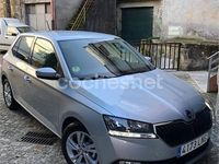 Usado Skoda Fabia Ambition 95 CV (69 kW) 2021 Gris / plata Berlina