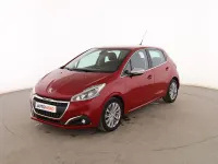 Usado Peugeot 208 Allure 100 CV (73 kW) 2018 Rojo Utilitario