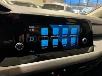 Usado VW Golf VIII Life 115 CV (84 kW) 2022 Blanco Berlina