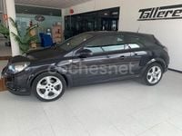 Usado Opel Astra GTC Sport 125 CV (91 kW) 2005 Negro Berlina