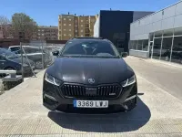 Usado Skoda Octavia RS 245 CV (180 kW) 2022 Negro Familiar