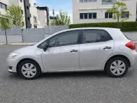 Usado Toyota Auris Luna 97 CV (71 kW) 2007 Beige Utilitario