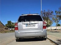 Usado Kia Carnival 185 CV (136 kW) 2007 Gris / plata Monovolumen