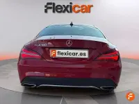 Usado Mercedes CLA180 122 CV (89 kW) 2017 Rojo Berlina