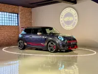 Usado Mini John Cooper Works 306 CV (225 kW) 2020 Gris / plata Utilitario