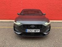Usado Ford Focus ST-Line 155 CV (114 kW) 2023 Gris Utilitario