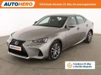 Usado Lexus IS300h Executive Line 223 CV (164 kW) 2019 Gris / plata Berlina