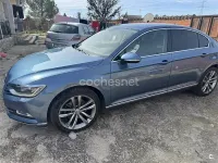 Occasion VW Passat Sport 150 ch (110 kW) 2015 Bleue Berline