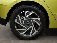Usado Hyundai i20 85 CV (62 kW) 2024 Verde