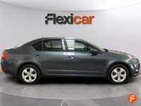 Usado Skoda Octavia Style 115 CV (84 kW) 2019 Gris / plata Berlina