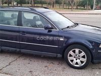 Usado VW Passat Trendline 115 CV (84 kW) 2001 Azul Familiar