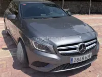 Usado Mercedes A200 Urban 136 CV (100 kW) 2013 Gris / plata Berlina