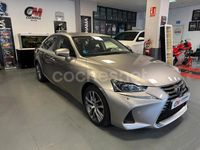 Usado Lexus IS300h Executive Line 223 CV (164 kW) 2017 Gris / plata Berlina